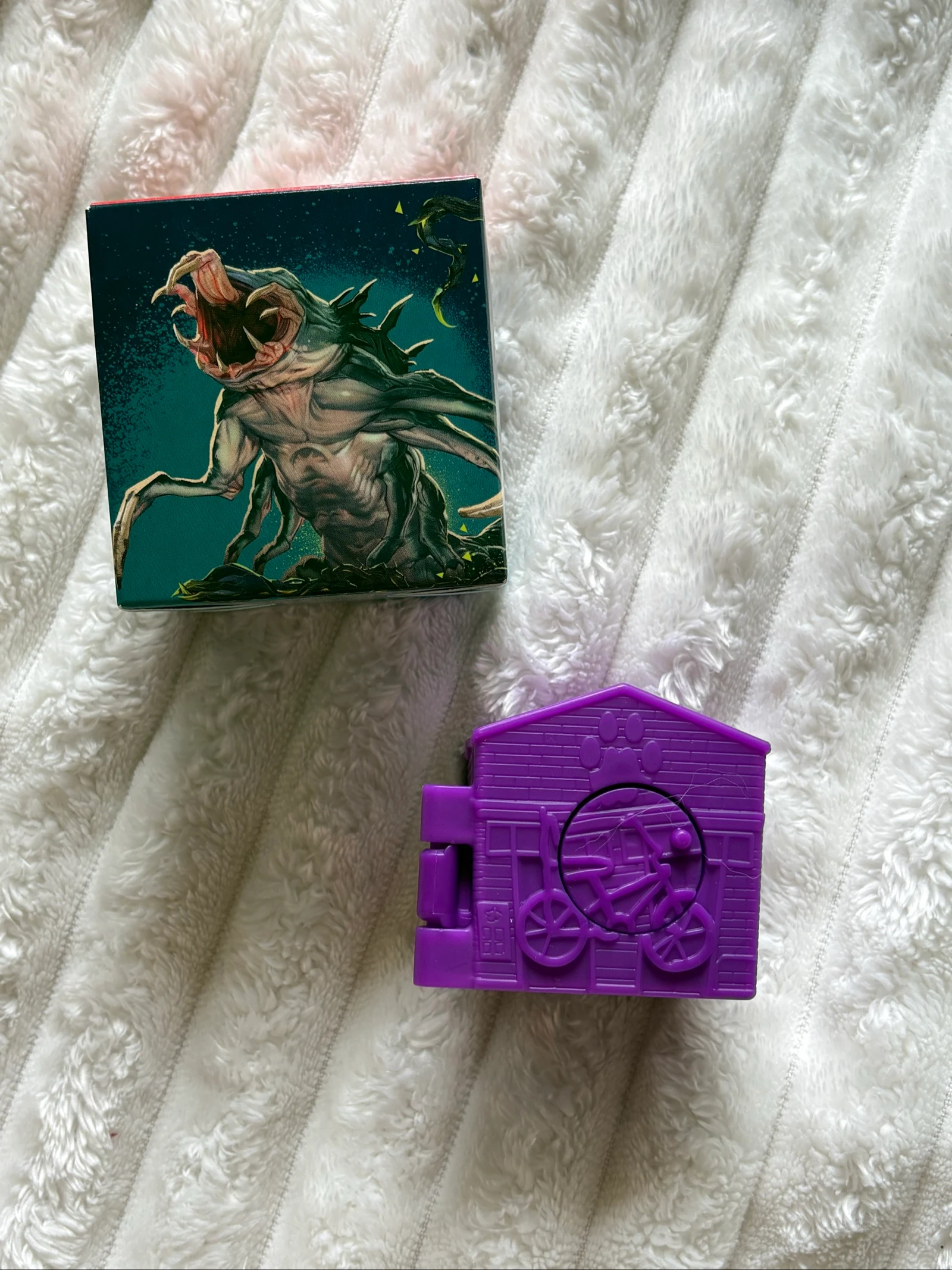 Set van 2 kleine figuurtjes Stranger Things chronieken van 1985 - Netflix – photo 4
